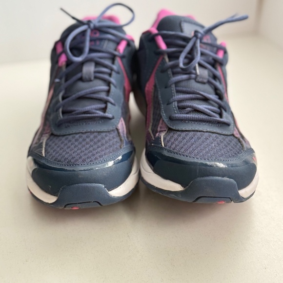 EUC Rykä Dash 3 Walking Shoes in Size 10.5M - Picture 6 of 9